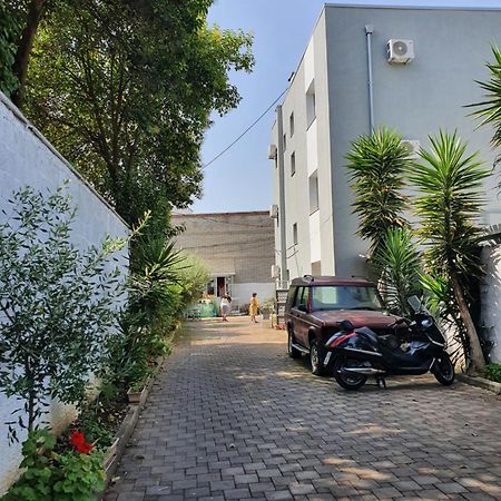 Klerichi Hotel Tiranë Eksteriør bilde