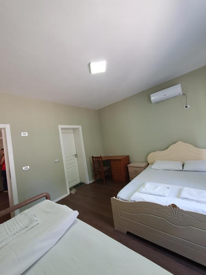 Klerichi Hotel Tiranë Rom bilde